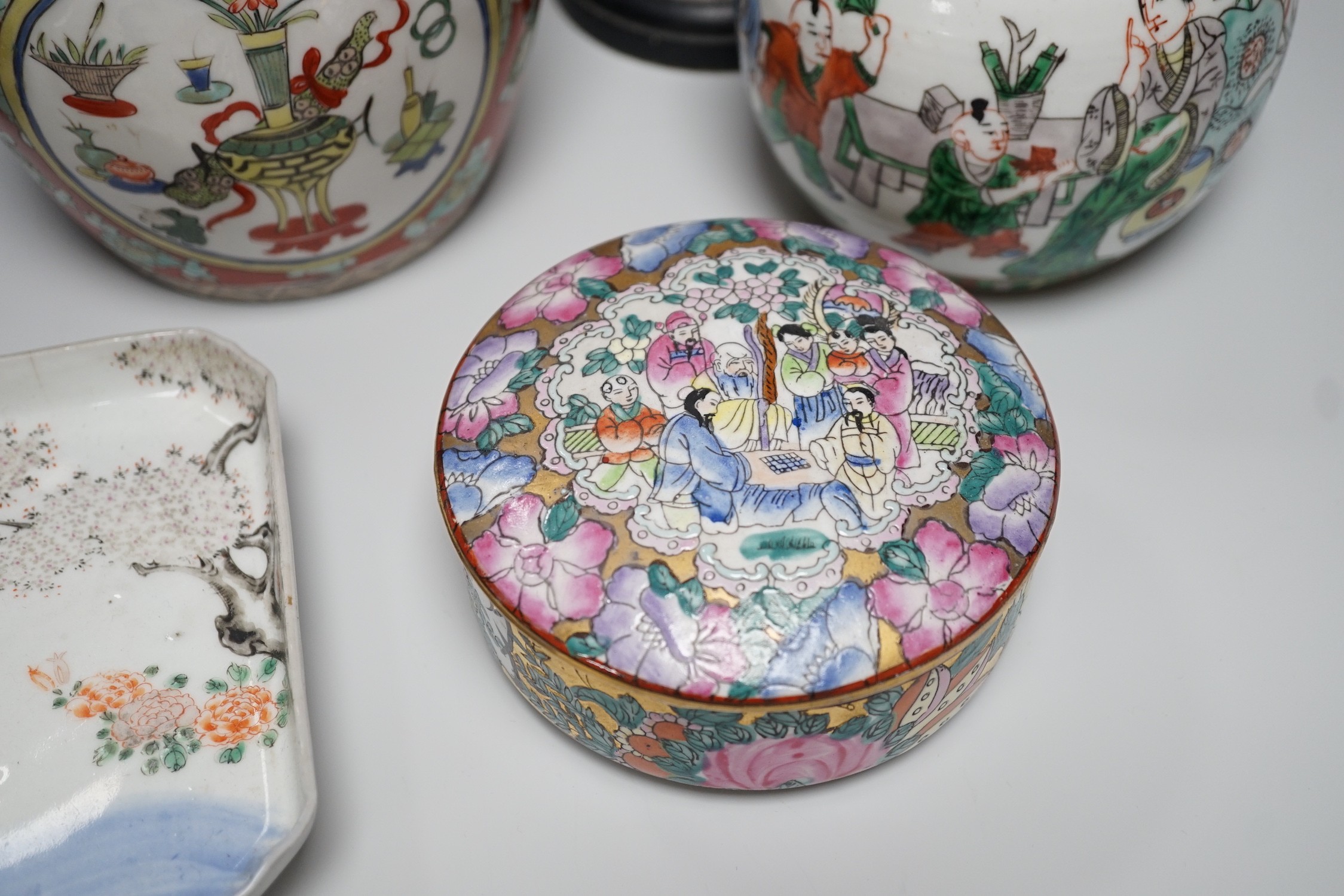 A group of Chinese famille rose jars, Paris porcelain lamps etc - tallest 34.5cm